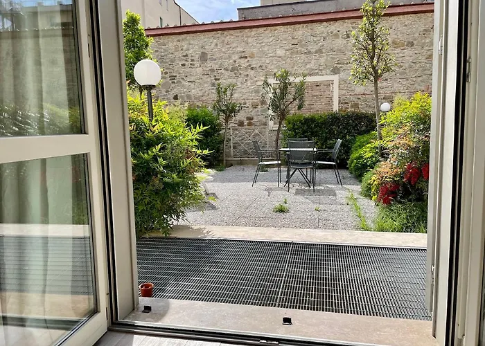 Borgo Guelfo VIII